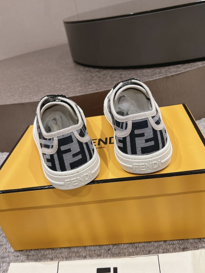 Fendi Low Shoes